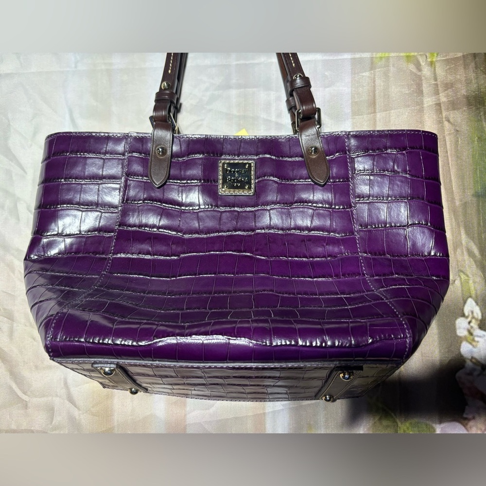 Beautiful purple embossed croc Dooney & Bourke Janie Tote